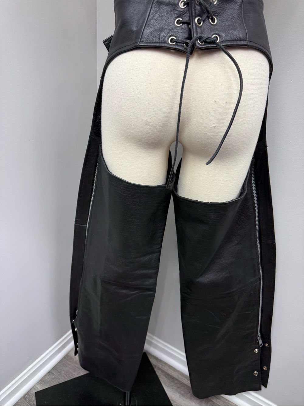 Pro Rider Genuine Leather Chaps - Picture 8 of 16